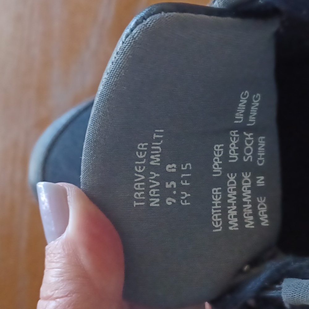 Womens Earth navy blue sneakers size 9.5 - Picture 3 of 4